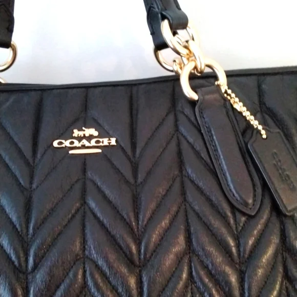 COACH Quilted Ally Satchel in black, large - Picture 3 of 9
